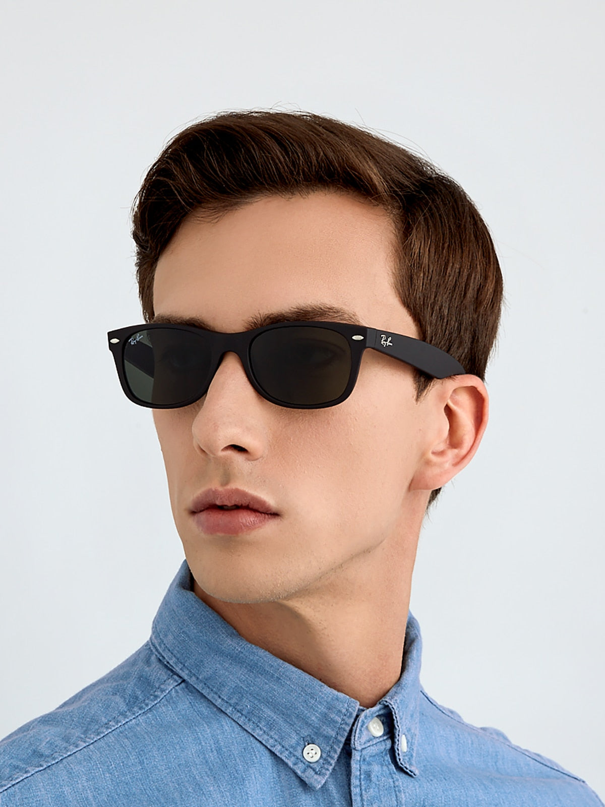 Ray-Ban RB2132 New Wayfarer Classic Sunglasses - Square Nylon Frame