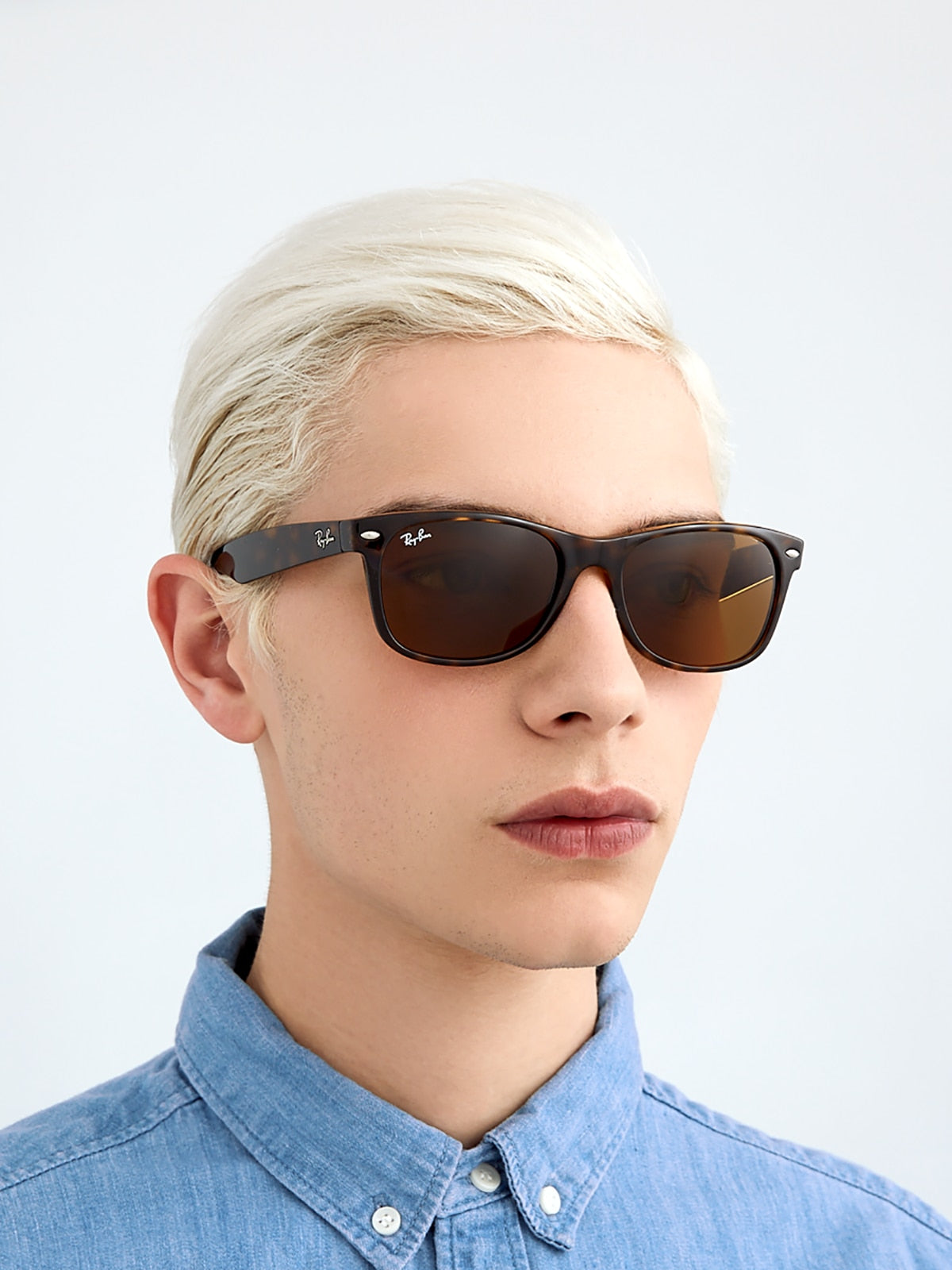 Ray-Ban RB2132 New Wayfarer Classic Sunglasses - Square Nylon Frame