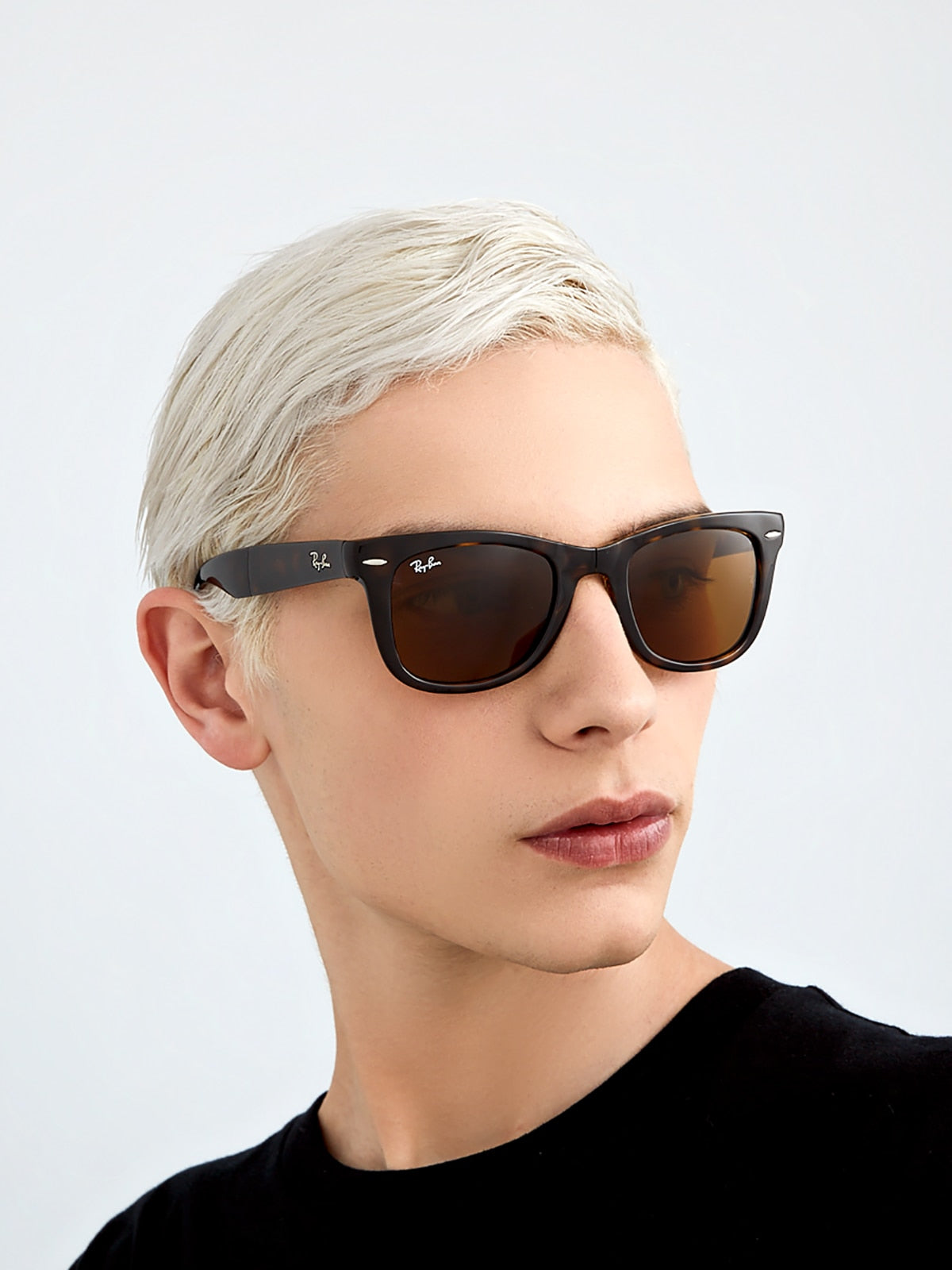 Ray-Ban RB4105 Wayfarer Folding Classic Sunglasses - Square Nylon Frame